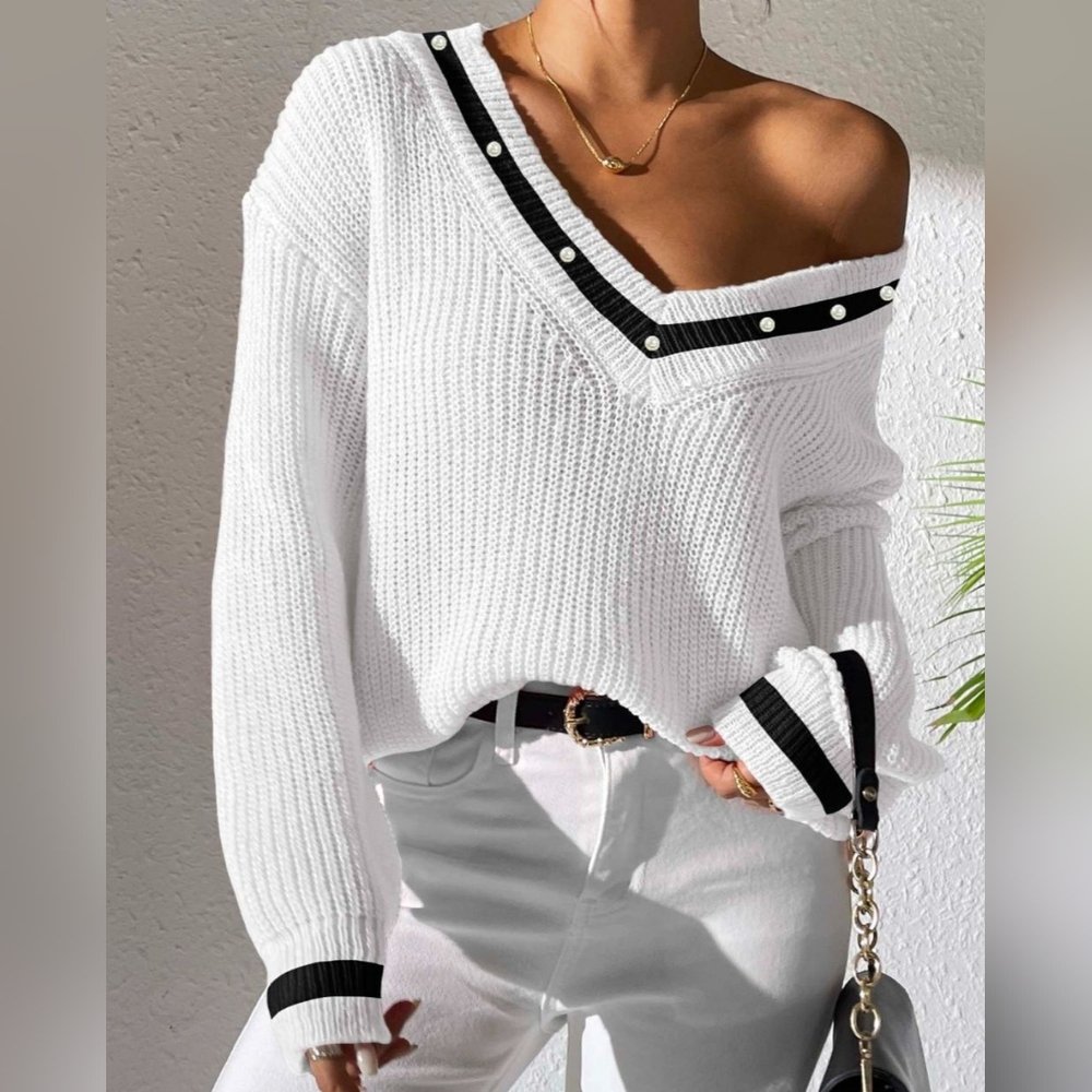 Bordered Beauty Sweater - White - Picture 6 of 7